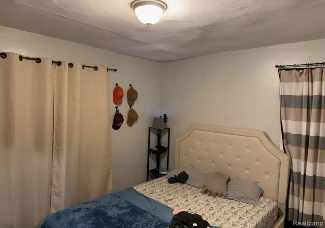 Photo 3 of Single family home for sale at 18058 Cardoni St, Highland Park, MI 48203 | MLS# 20261014056 | Listing updated on 2026-09-09
