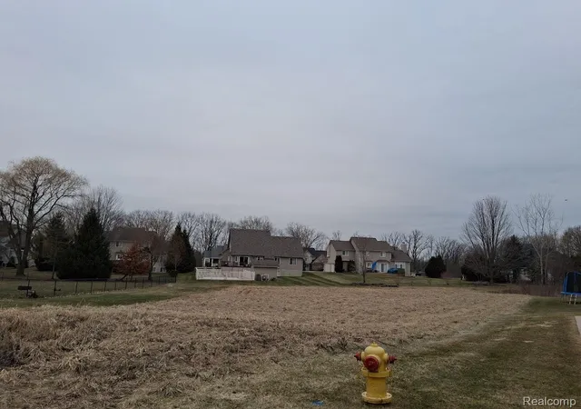 Photo 4 of Land for sale at 8320 Deer Crk Ct, Grand Blanc, MI 48439 | MLS# 20261014065 | Listing updated on 2026-08-12