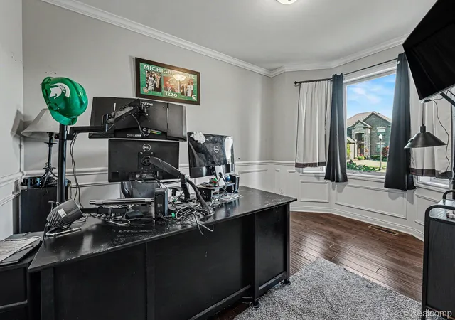 5th image of 17198 Chianti Ct, Macomb, MI 48042 | MLS# 20261014182