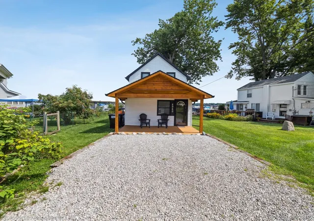 2nd image of 8980 Dexter Pinckney Rd, Pinckney, MI 48169 | MLS# 20261014192