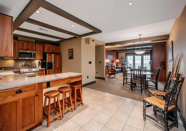 2nd image of 2035 N Us 31 N, Traverse City, MI 49686 | MLS# 78080065893