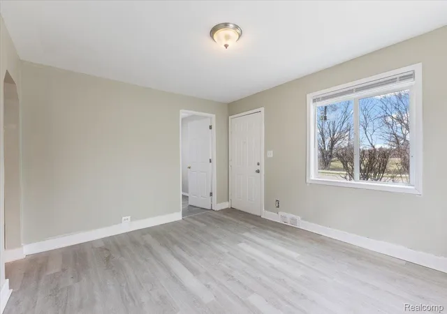 3rd image of 6808 Fisher Ave, Warren, MI 48091 | MLS# 20261014377