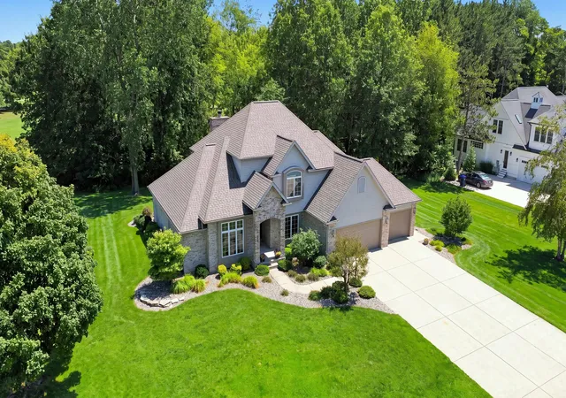 Photo 3 of Single family home for sale at 9847 Quail Run Ct, Bridgman, MI 49106 | MLS# 69026008454 | Listing updated on 2026-09-19