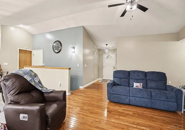 Homes for sale in Saginaw, MI | 2977 Oaklawn Park Rd, Saginaw, MI 48603 | MLS# 61050200958