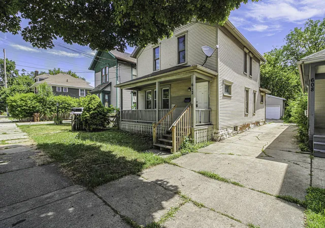 Homes for sale in Lansing City Ingham, MI | 612 N Walnut St, Lansing City Ingham, MI 48933 | MLS# 81026008561