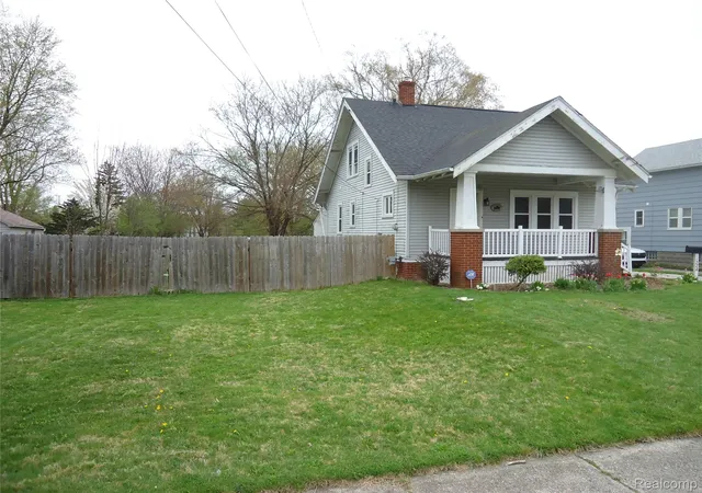 Homes for sale in Saginaw, MI | 2274 N Carolina St, Saginaw, MI 48602 | MLS# 20261014562