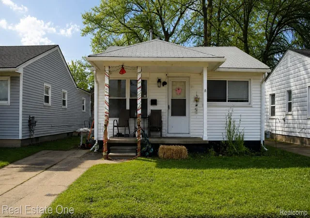 Photo 1 of Single family home for sale at 11319 Sherman Ave, Warren, MI 48089 | MLS# 20261014579 | Listing updated on 2026-09-06