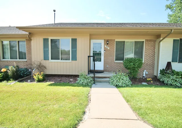 Condo for sale at 342 Fairgrove St, Romeo, MI 48065 | MLS# 58050201024