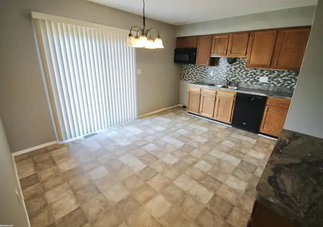 Photo 4 of Condo for sale at 342 Fairgrove St, Romeo, MI 48065 | MLS# 58050201024 | Listing updated on 2026-07-11