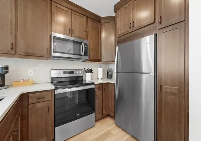 Photo 3 of Condo for sale at 200 Gillis St, Traverse City, MI 49684 | MLS# 78080065953 | Listing updated on 2026-06-18