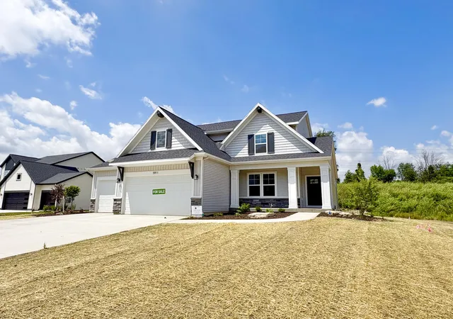 Photo 2 of Single family home for sale at 5911 Valley Point Dr Se, Caledonia, MI 49316 | MLS# 65026008781 | Listing updated on 2026-08-28