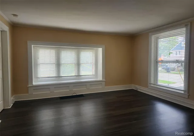 4th image of 111 Ballard St, Ypsilanti, MI 48197 | MLS# 20261015036