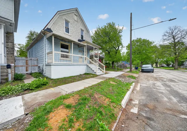Homes for sale in River Rouge, MI | 135 Batavia St, River Rouge, MI 48218 | MLS# 81026008806