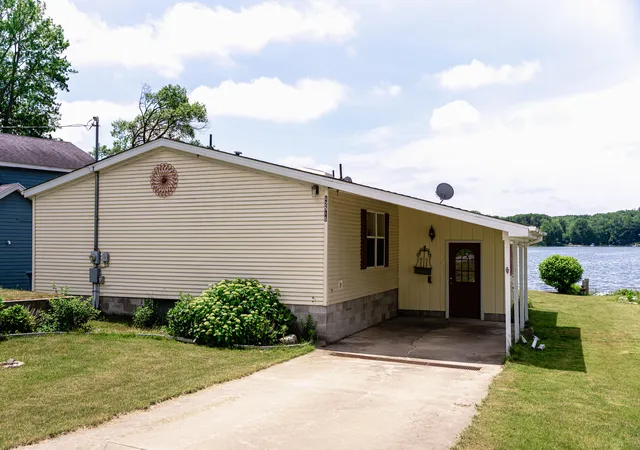 5th image of 12515 S Rosemary Ave, Grant, MI 49327 | MLS# 72026008849
