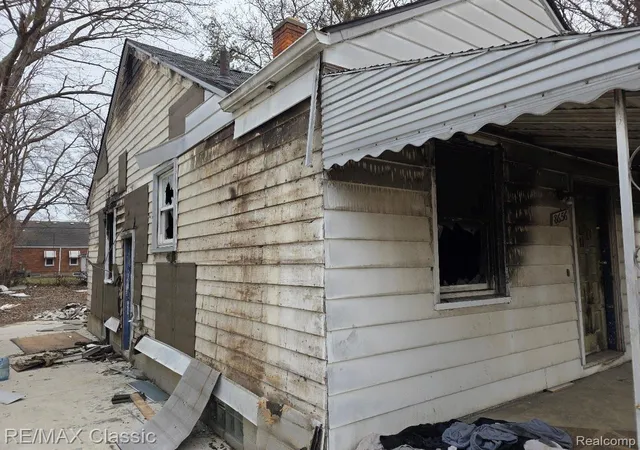 3rd image of 8656 & 8560 Farmbrook St, Detroit, MI 48224 | MLS# 20261015214