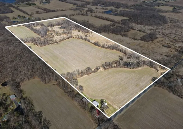 3rd image of 8004 W W Ave, Schoolcraft, MI 49087 | MLS# 66026008913