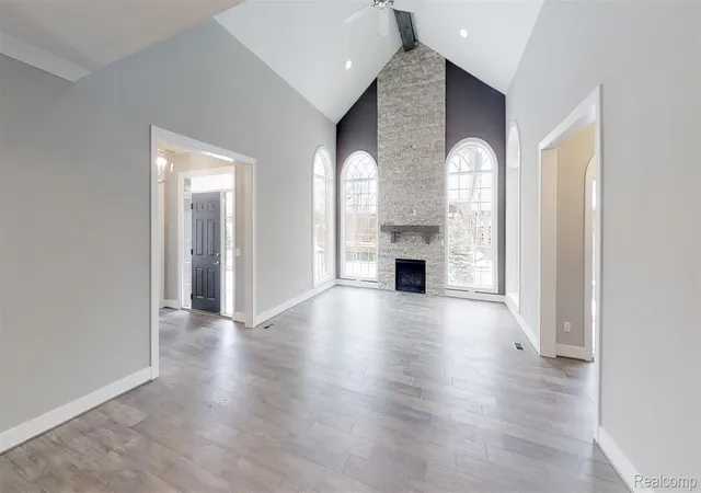 Listing Photo 4 - Condo for sale in building located at 2515 Barberry Dr, ShelbyCharterTownship_Macomb, MI 48316 - Unit #21