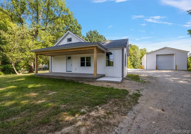 2nd image of 5771 Gratiot Ave, Saint Clair, MI 48079 | MLS# 20261015507