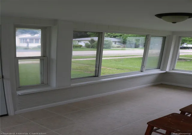 4th image of 8 Maple St, Oxford, MI 48371 | MLS# 20261015651