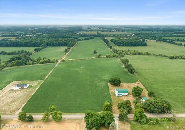 2nd image of 1136 S Nichols Rd, Swartz Creek, MI 48473 | MLS# 20261015702