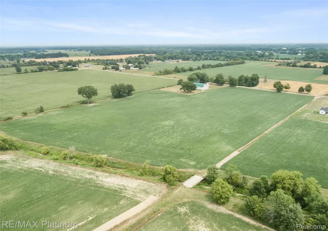 69th image of 1136 S Nichols Rd, Swartz Creek, MI 48473 | MLS# 20261015702