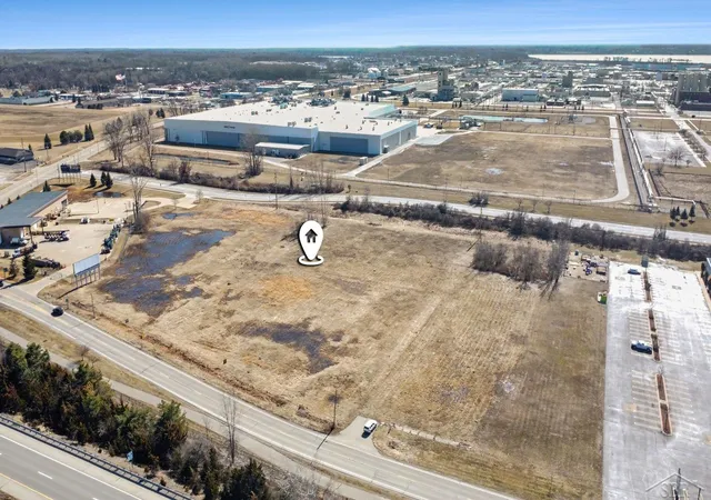 5th image of 1240 James Savage Rd, Midland, MI 48640 | MLS# 61050201309