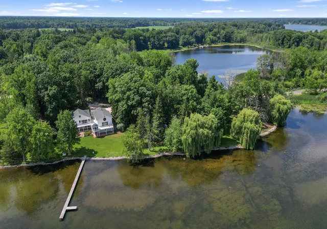 2nd image of 15665 Portage Rd, Vicksburg, MI 49097 | MLS# 66026009247