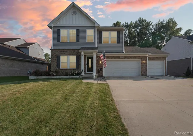 Photo 1 of Single family home for sale at 42811 Colonial Rd, Belleville, MI 48111 | MLS# 20261015807 | Listing updated on 2026-09-09