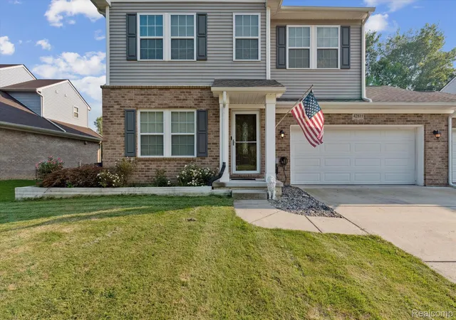 Photo 2 of Single family home for sale at 42811 Colonial Rd, Belleville, MI 48111 | MLS# 20261015807 | Listing updated on 2026-09-09