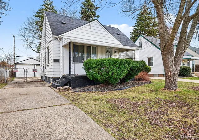 Homes for sale in Eastpointe, MI | 21768 Gascony Ave, Eastpointe, MI 48021 | MLS# 20261015813