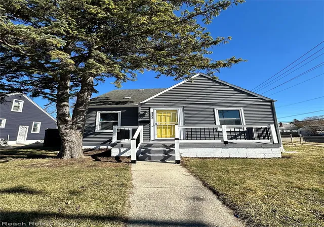 3rd image of 8200 Westwood St, Detroit, MI 48228 | MLS# 20261016003