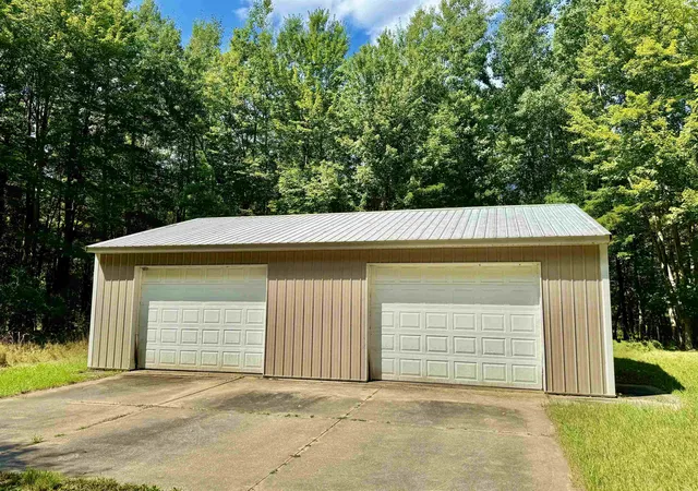 3rd image of 16121 130Th Ave, Leroy, MI 49655 | MLS# 78080066074