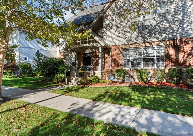 Listing Photo 4 - Condo for sale in building located at 3962 Miracles Blvd, Detroit, MI 48201