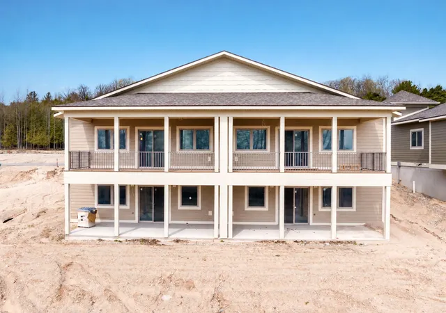 Listing Photo 2 - Condo for sale in building located at 764 N Waypoint Cir, Suttons Bay, MI 49682