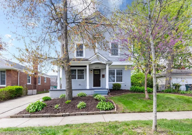 1st image of 829 N Dorchester Ave, Royal Oak, MI 48067 | MLS# 20261016309
