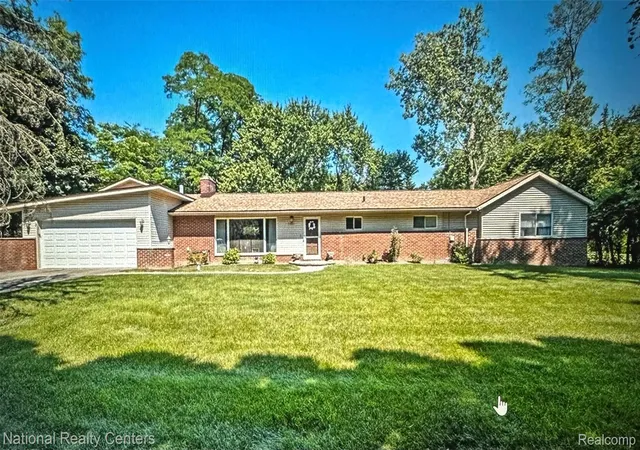 Photo 1 of Single family home for sale at 2851 Franklin Rd, Bloomfield Hills, MI 48302 | MLS# 20261016341 | Listing updated on 2026-08-30