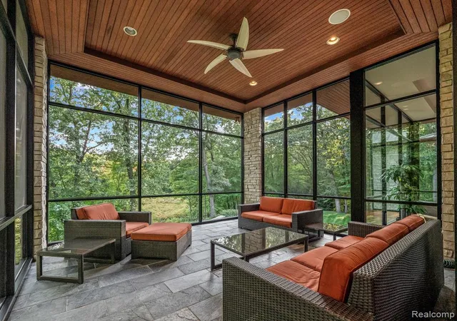Photo 3 of Single family home for sale at 6956 Cooley Lake Rd, White Lake, MI 48383 | MLS# 20261016480 | Listing updated on 2026-09-13