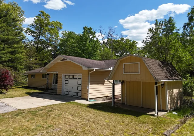 5th image of 14099 Studebaker Ave, Brethren, MI 49619 | MLS# 67026009897