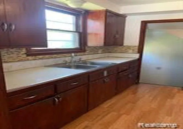 Photo 2 of Single family home for sale at 19514 Fielding St, Detroit, MI 48219 | MLS# 20261016550 | Listing updated on 2026-08-24