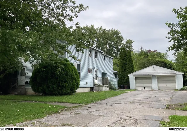Photo 1 of Sale Pending at 521 N Charles St, Saginaw, MI 48602 | MLS# 61050201629 | Listing updated on 2026-03-15