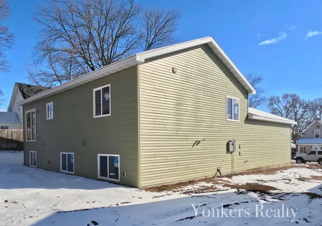 Homes for sale in Belding, MI | 216 Leonard St, Belding, MI 48809 | MLS# 65026009919