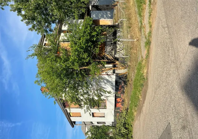 4th image of 4160 Crane St, Detroit, MI 48214 | MLS# 20261016600