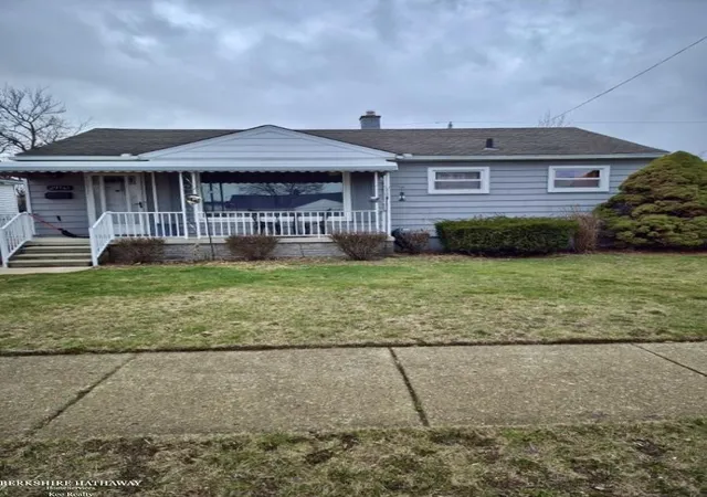 Photo 1 of Sale Pending at 29561 Rosemont St, Roseville, MI 48066 | MLS# 58050201646 | Listing updated on 2026-04-24
