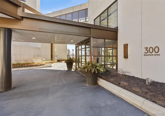 2nd image of 1001 W Jefferson Ave #18B, Detroit, MI 48226 | MLS# 20261016693