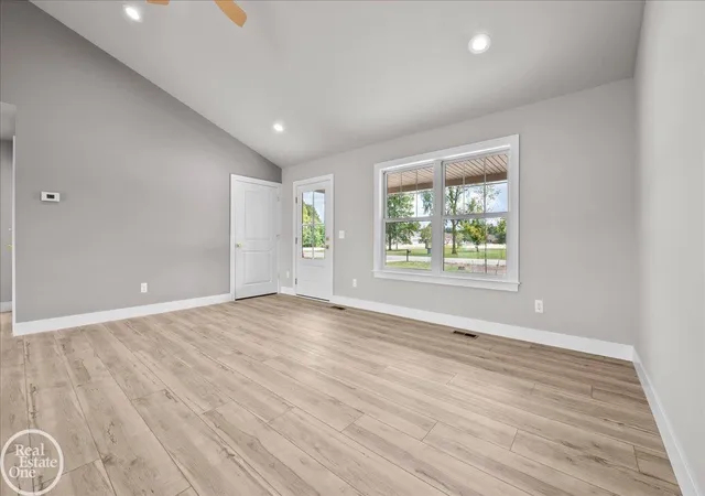 Photo 3 of Single family home for sale at 211 N Carney Rd, Saint Clair, MI 48079 | MLS# 58050201686 | Listing updated on 2026-08-29