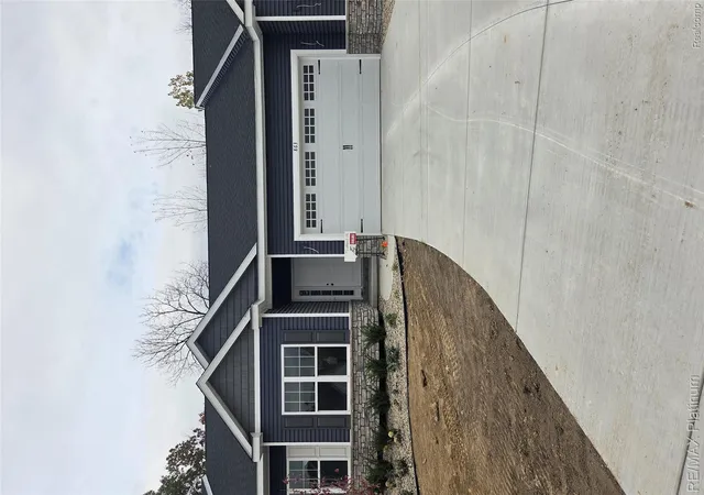 Photo 1 of Condo for sale at 863 Oakwood Cir #23, Fenton, MI 48430 | MLS# 20261016792 | Listing updated on 2026-10-27