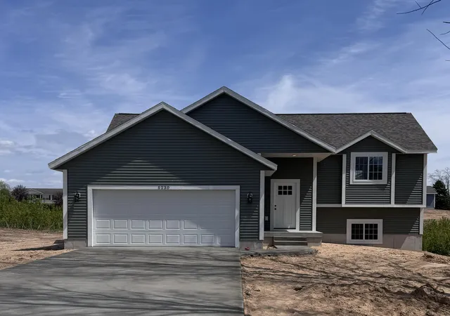 1st image of 5230 S Columbine Ln, Fremont, MI 49412 | MLS# 71026010037
