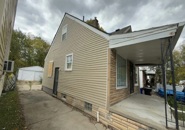 2nd image of 7269 Minock St, Detroit, MI 48228 | MLS# 81026010087