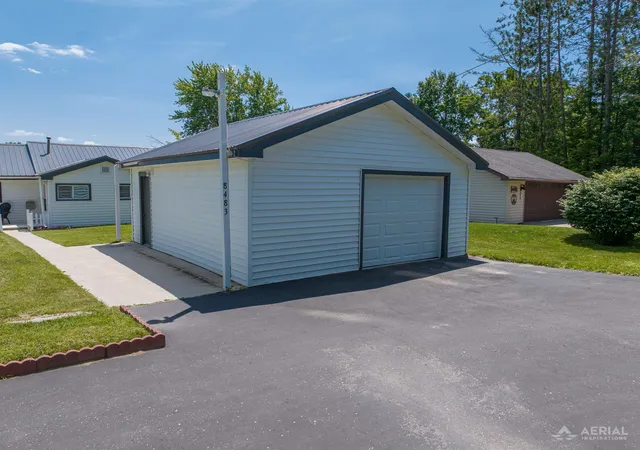 Photo 3 of Single family home for sale at 8483 Lakeview, Plainfield Township Iosco, MI 48739 | MLS# 77080066173 | Listing updated on 2026-09-04