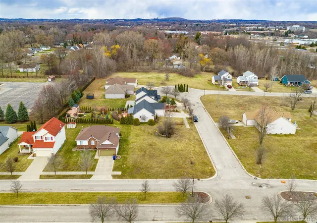 Photo 3 of Single family home for sale at 1277 Liza Blvd, Pontiac, MI 48342 | MLS# 20261017146 | Listing updated on 2026-07-07